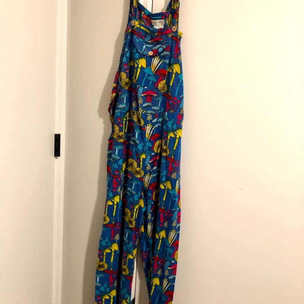 Vibrant mushroom Print Overalls